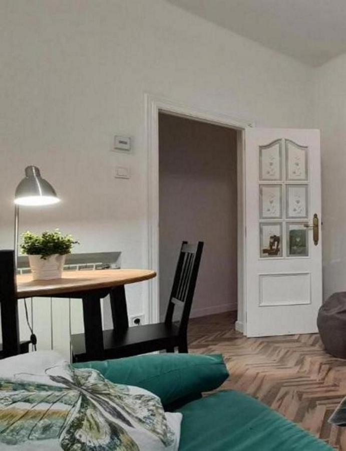 Apartamento Nana - Wifi Y Netflix Lejlighed Valladolid Eksteriør billede